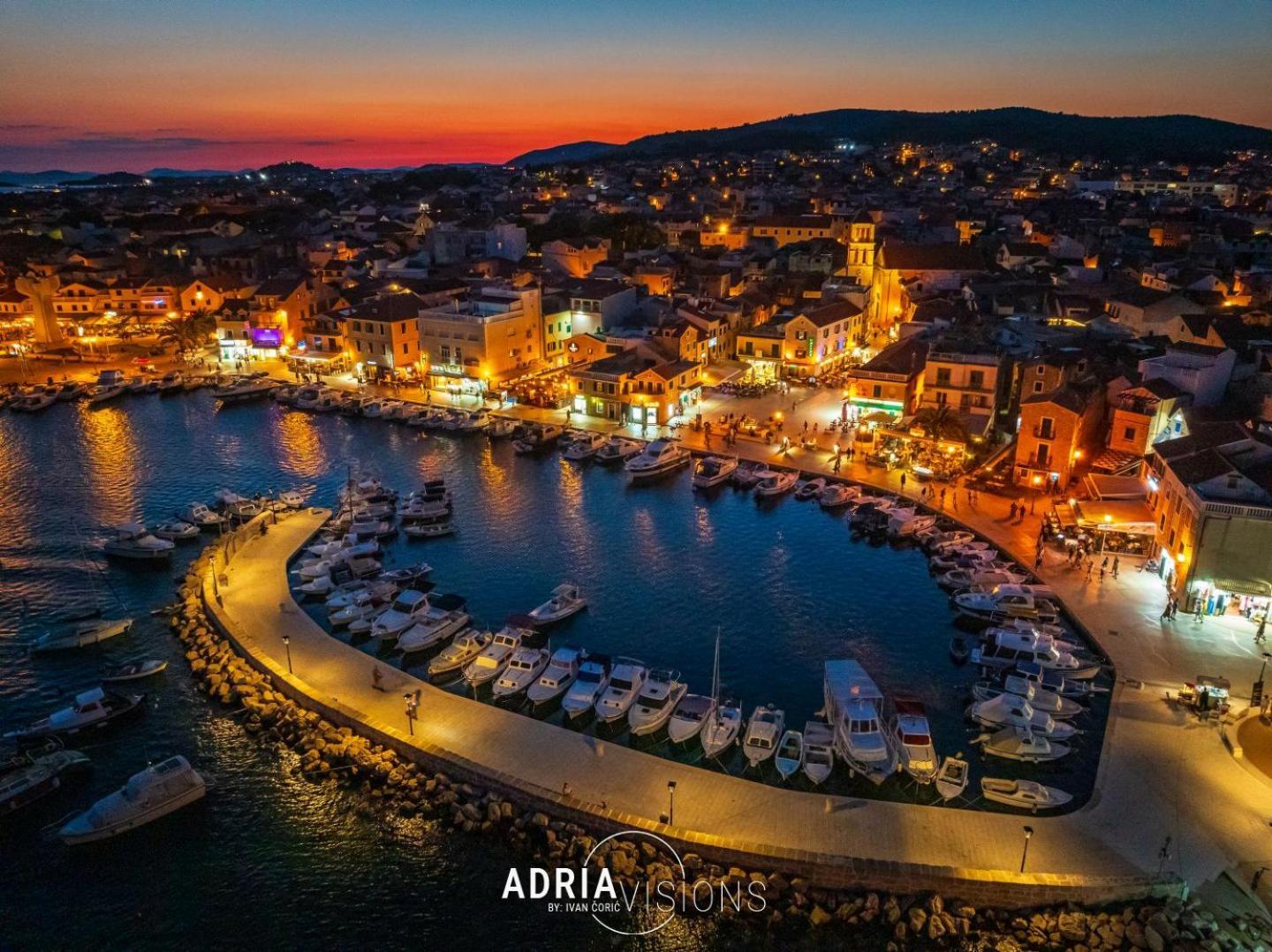 Refresh Boutique Suites - Central Point Vodice Bagian luar foto